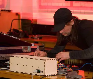 Russell Haswell - Electronic music DJ from London