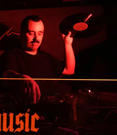 ildec - Electronic music DJ from Barcelona