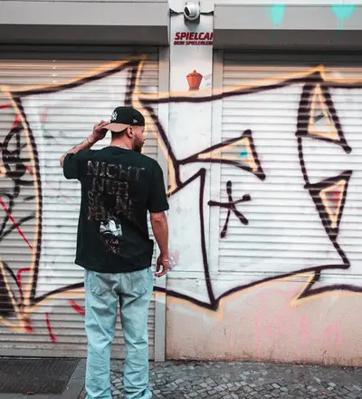 Fronsi - Electronic music DJ from Amsterdam