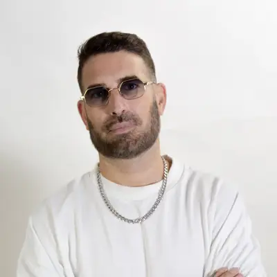 Popof - Electronic music DJ from Manchester