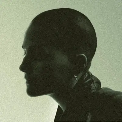 Molø - Electronic music DJ from Berlin