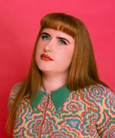 Scarlett O'Malley - Electronic music DJ from London