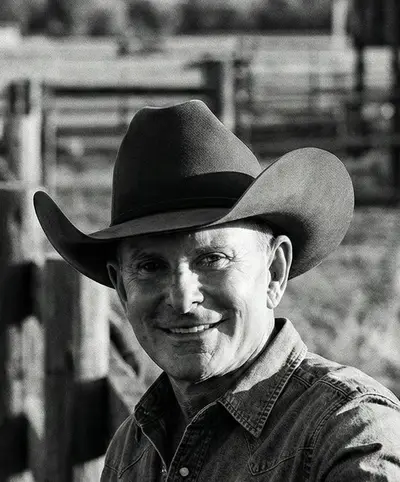 Tom Morgan - Electronic music DJ from London