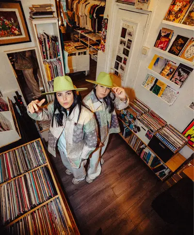 PAUZA - Electronic music DJ from Miami