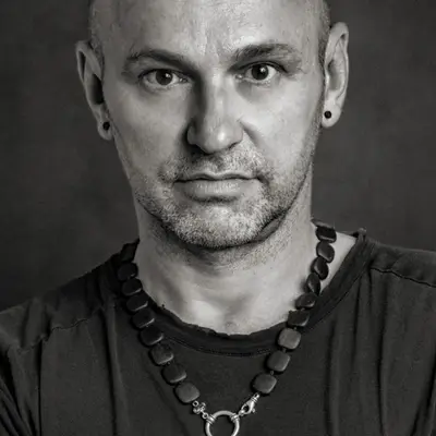 Henrik Schwarz - Electronic music DJ from Berlin