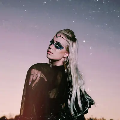 SCARLETT - Electronic music DJ from London