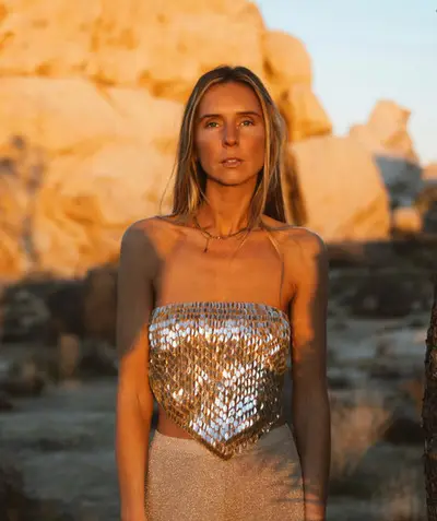 mölly - Electronic music DJ from New York City