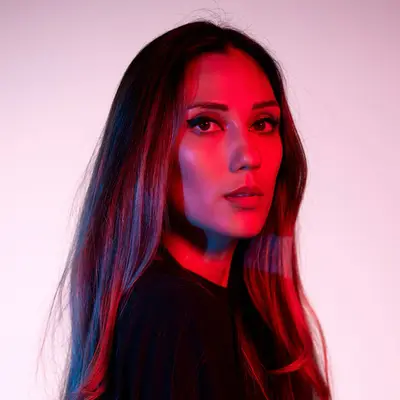 Manda Moor - Electronic music DJ from London