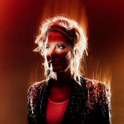 Lovely Laura - Electronic music DJ from London