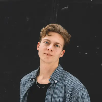 Midas Field - Electronic music DJ from Amsterdam