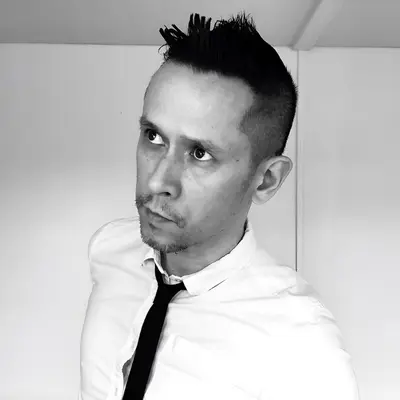 Oliver Ho - Electronic music DJ from Madrid