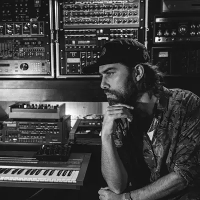 Irfane - Electronic music DJ from London