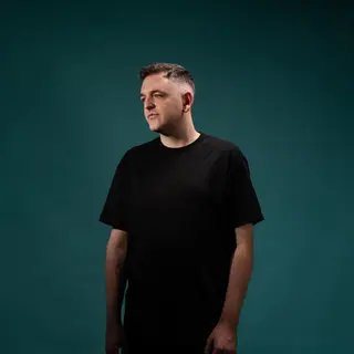 Om Unit - Drum & Bass, Techno, Breaks DJ from Brussels