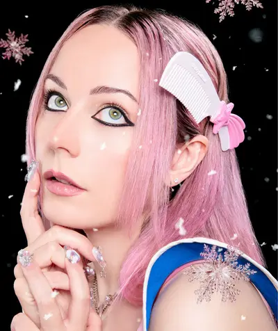 Hannah Diamond - Electronic music DJ from New York