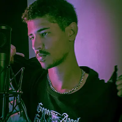 ONNI - Electronic music DJ from Berlin