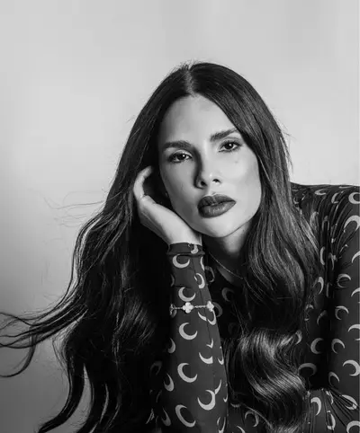 Khenya - Electronic music DJ from Ibiza