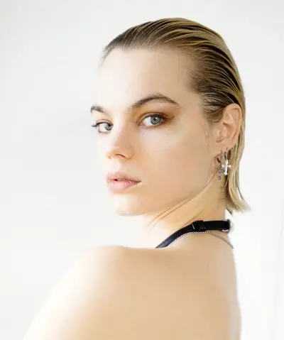 Estella Boersma - Techno music DJ