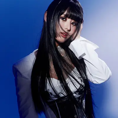 YOUNA - Electronic music DJ from New York