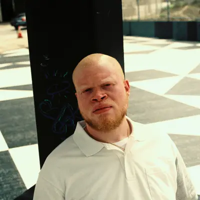 Leonce - Electronic music DJ from New York