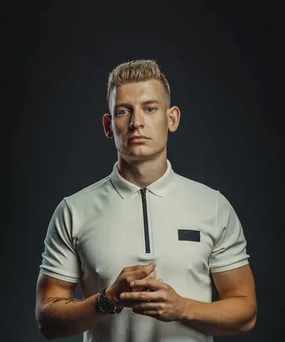 Spitnoise - Electronic music DJ from Amsterdam