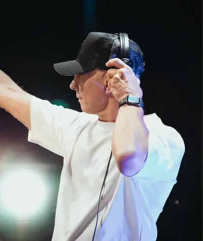 Futurebound - Electronic music DJ from Paris