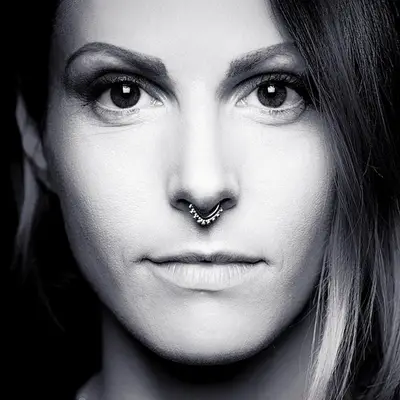 Grace Thompson - Techno music DJ