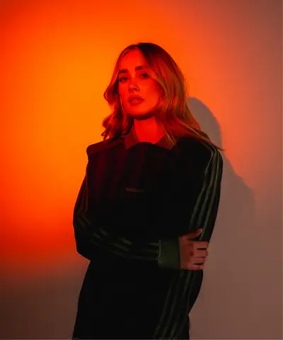 Paige Tomlinson - House music DJ