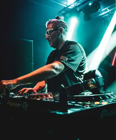 Wally Lopez - Electronic music DJ from Madrid