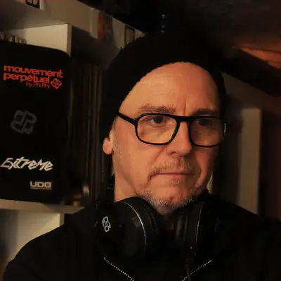 Phi Phi - Electronic music DJ from Ghent