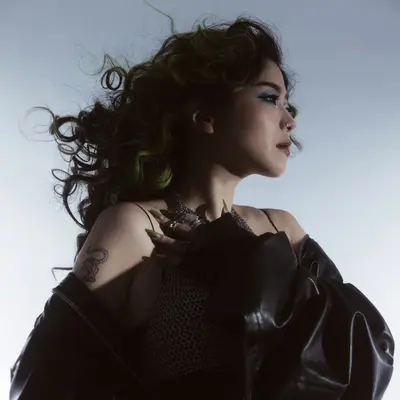 RayRay - Electronic music DJ from Paris