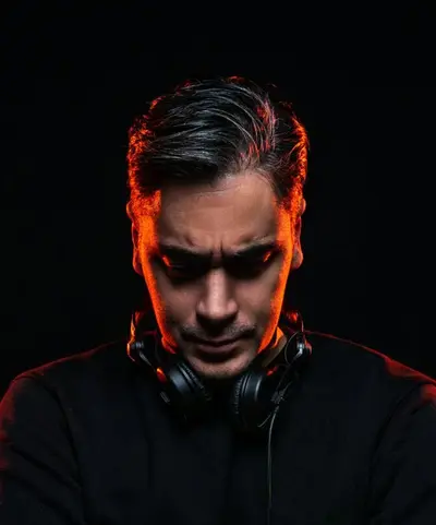 AAfrAA - Electronic music DJ from Miami