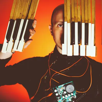 Jason Lindner - Electronic music DJ from New York