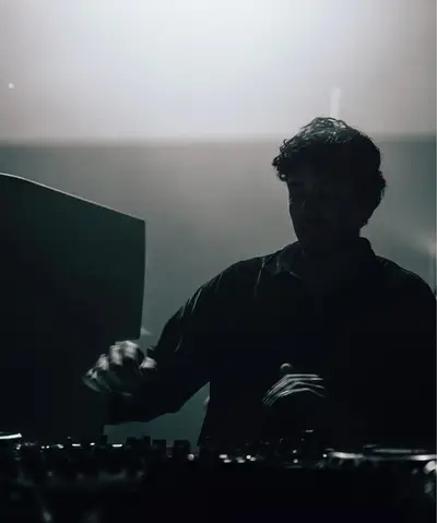 jay york - Electronic music DJ from Los Angeles