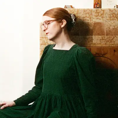 Jennifer Walton - Electronic music DJ from The Hague