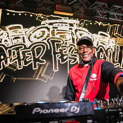 Kenny Ken - Electronic music DJ from Paris