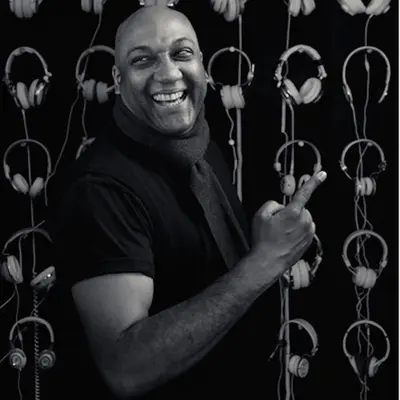 Ronnie Herel - Electronic music DJ from London