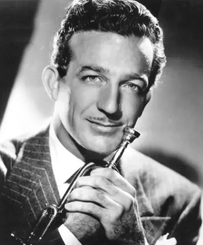 Harry James - Electronic music DJ from London