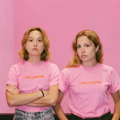 two girls one mom - Electronic music DJ from Berlin