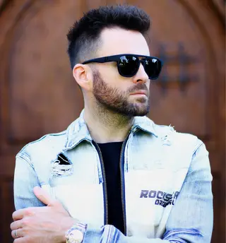 Gareth Emery - Trance, Progressive DJ from Brighton, UK