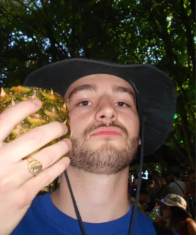 n4tee - Electronic music DJ from London