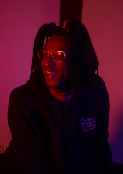 Mister Wallace - Electronic music DJ from Los Angeles