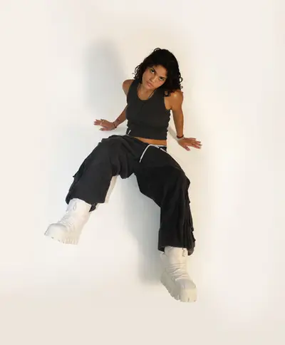 Lilya Mandre - Electronic music DJ from Berlin