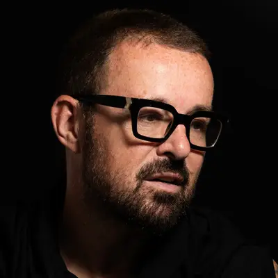 Judge Jules - Electronic music DJ from Liverpool