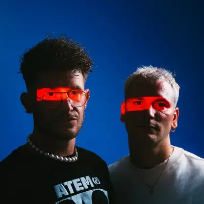 Glowal - Electronic music DJ from Barcelona