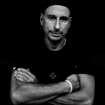 DJ Jordan - Techno music DJ