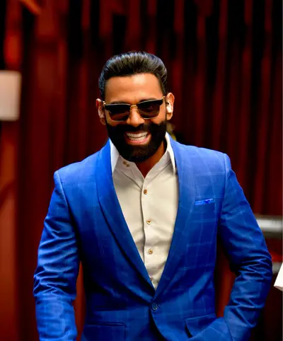 PABLÓ - Electronic music DJ from Manchester