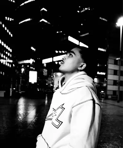 //DLM - Electronic music DJ from Detroit