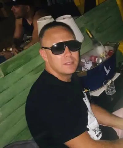 Logan D - Electronic music DJ from London