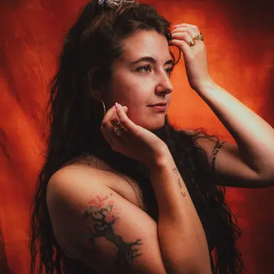 Sydney Bryce - Electronic music DJ from London