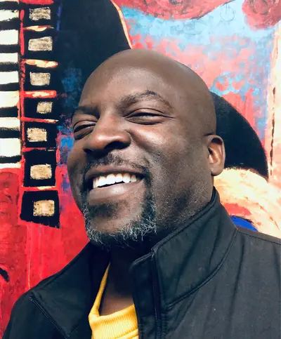 James Vincent - Electronic music DJ from Los Angeles